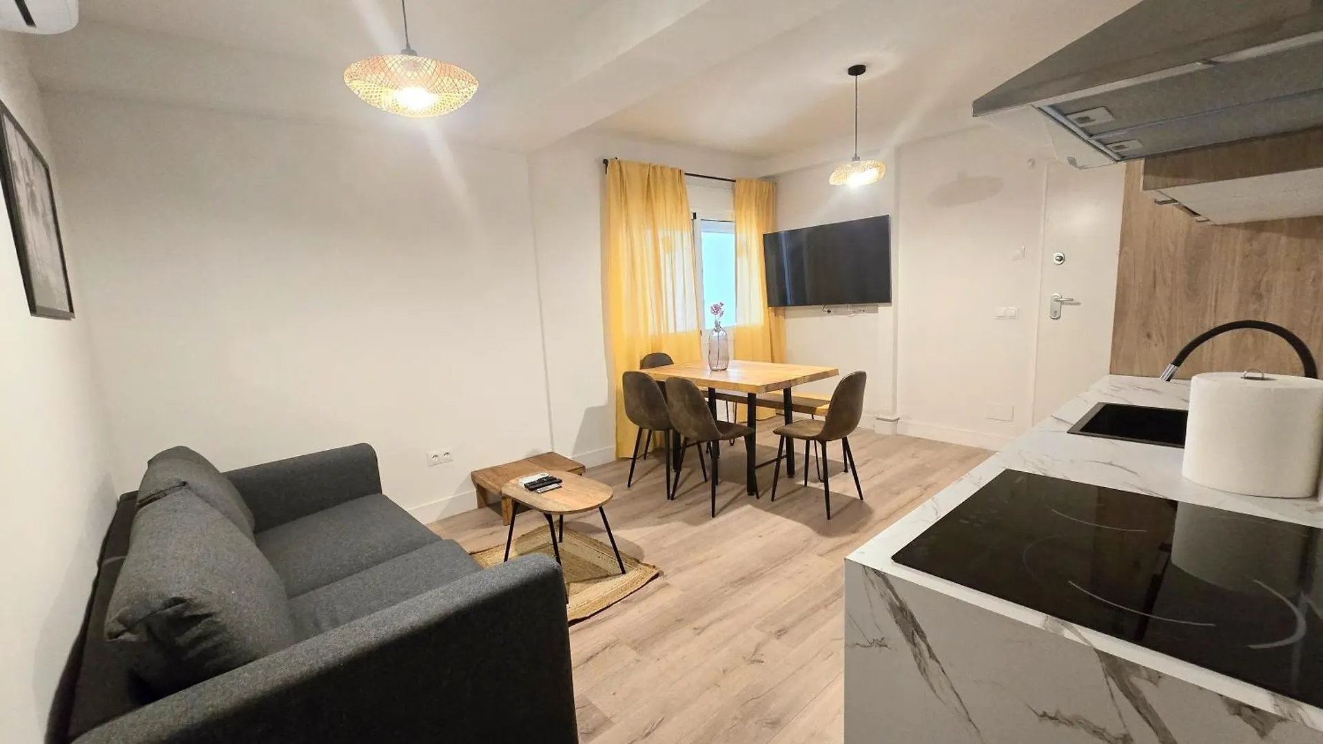 San Miguel Deluxe III - Torremolinos Apartman